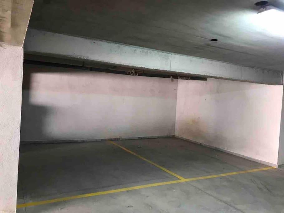 5 Min From Papageorgiou Free Indoor Parking Thessaloniki